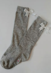 Grey knee-high socks with white bows (2 pairs)